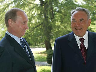 Президенты России и Казахстана договорились о повышении закупочных цен на казахский газ. Как сообщает газета "Коммерсант", цена на газ, который "Газпром" покупает в Казахстане, вырастет почти втрое и достигнет 140 долларов за тысячу кубометров