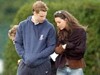 Букингемский дворец в обстановке крайней конфиденциальности начал подготовку к свадьбе принца Уильяма и 24-летней Кейт Мидлтон