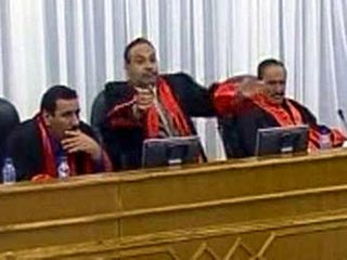 Адвоката Саддама Хусейна выгнали из зала суда за препирательства с судьей