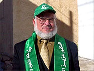 Правящее в палестинской автономии исламское движение "Хамас" и оппозиционная партия "Фатх" договорились о проведении 25 мая первого раунда национального диалога. Об этом в среду сообщил в телеинтервью спикер Палестинского законодательного совета Абдель Аз