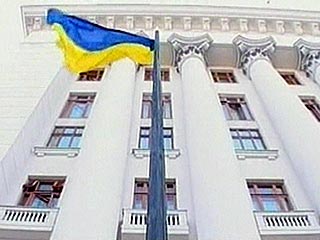 На первом заседании Верховной Рады (парламента) Украины пятого созыва кабинет министров Юрия Еханурова сложит сегодня полномочия