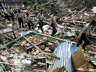 Российских туристов нет среди почти 5000 погибших во время землетрясения в Индонезии