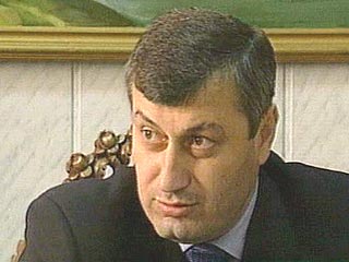 Южная Осетия хочет объединиться с Северной Осетией и войти в состав Российской Федерации, заявил президент непризнанной республики Эдуард Кокойты