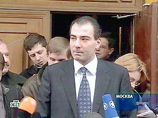 Суд продлил арест вице-президента ЮКОСа Василию Алексаняна до 2 сентября