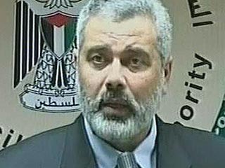 Премьер-министр Палестины Исмаил Хания назвал незаконным референдум, который намерен провести председатель Палестинской национальной администрации (ПНА) Махмуд Аббас в случае, если движение "Хамас", которое контролирует правительство, не согласится на его