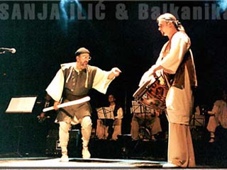На концерте сербского ансамбля народной музыки "Балканика".