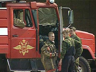 На территории одной из воинских частей в Москве сгорел ангар с техникой