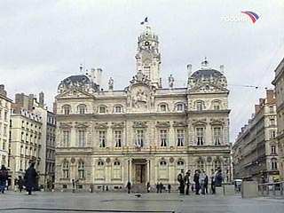 Парижский суд в среду вынес приговор по делу о так называемой "чеченской сети" - группировки, которая, по версии следствия, готовила в 2001-2002 годах серию терактов, в том числе на территории Франции