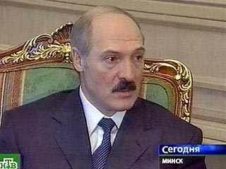 Президент Белоруссии Александр Лукашенко предлагает Евросоюзу отказаться от конфронтации и понять, что "в Белоруссии живет гордый и свободолюбивый народ, который никогда не потерпит диктата, с какой бы стороны он не происходил"