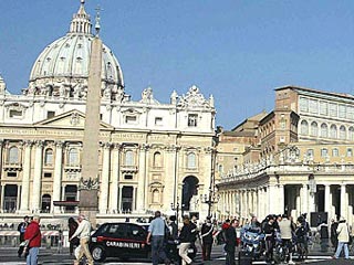 Ватикан призвал не приговаривать Саддама Хусейна к смертной казни