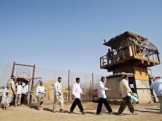 Еще около 500 заключенных тюрьмы Абу-Грейб близ Багдада освобождены в рамках инициативы национального примирения, которую намерен объявить иракский премьер-министр Нури аль-Малики