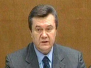 Лидеру украинской оппозиции Януковичу не дали выступить по телевидению в день Конституции