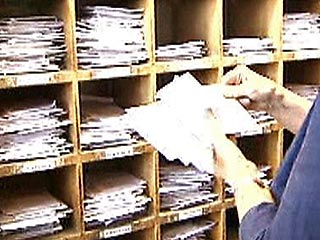 Служащему канадской почтовой службы предъявлено обвинение в краже 75 тыс. писем, которые он не передал по адресу
