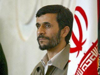 Президент Ирана Махмуд Ахмади Нежад заявил, что для того, что положить конец "преступлениям сионистского режима необходимо предпринять более серьезные шаги", которые "потребуют совместного решения всех стран региона".