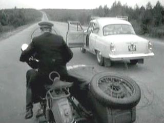 Кадр из фильма "Берегись автомобиля"