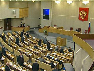 Госдума приняла закон, запрещающий депутатам и сенаторам иметь двойное гражданство