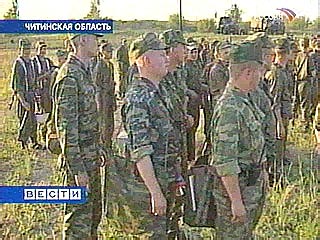 В четверг в Сибирском военном округе (СибВО) завершаются крупнейшие и самые необычные за всю постсоветскую историю военные командно-штабные учения (КШУ) "Байкал-2006"