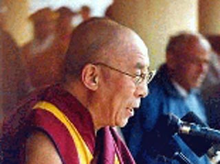 Медики убеждены в том, что 70-летнему духовному лидеру буддистов Тибета необходим основательный отдых после крайне напряженной работы, которую он непрерывно вел с начала нынешнего года