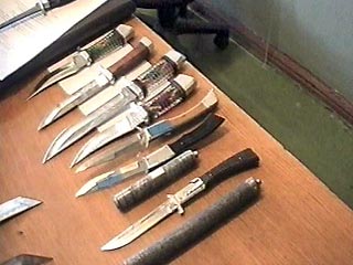 Более 100 тысяч единиц холодного оружия поступило в полицейские участки Англии, Шотландии и Уэльса во время национальной "ножевой амнистии"