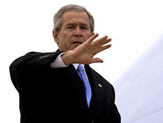 Президент США Джордж Буш в пятницу прибывает Санкт-Петербург. Как ожидается, сегодня он встретится с представителями российских неправительственных организаций. Встреча пройдет в американском генконсульстве. Кто именно приглашён на нее, не известно