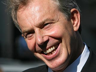 Премьер-министр Великобритании Тони Блэр уйдет в отставку через год