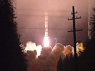 С космодрома Плесецк стартовала ракета с военным спутником на борту