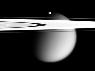 На спутнике Сатурна обнаружены гигантские углеводородные озера