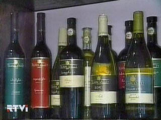 Примерно девять из десяти бутылок так называемого "грузинского вина" на мировом рынке это подделки. Многие страны используют известный бренд грузинского вина, чтобы продавать вина, которые на самом деле не являются грузинскими винами