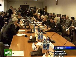 Парламент Чечни официально просит изменить Конституцию, чтобы Путин остался президентом