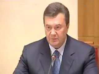 Янукович обвинил Ющенко в шантаже