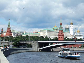 Экологи: через несколько лет Москва-река окончательно превратится в сточную канаву