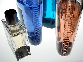 В Дании и Швеции запретят пользоваться парфюмерией