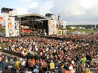 Более 600 человек обратились за медицинской помощью на рок-фестивале "Нашествие"