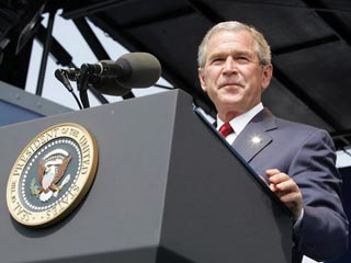 Президент США Джордж Буш обнародовал "национальную стратегию" по поиску и конфискации по всему миру финансовых активов высокопоставленных официальных лиц в зарубежных странах, замешанных в коррупции