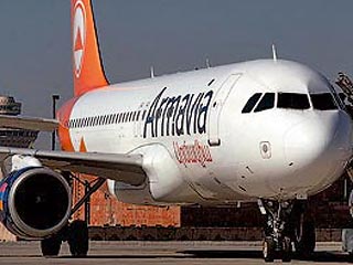 Армянская авиакомпания "Армавия" не имеет никаких долгов перед российской стороной и сможет продолжить полеты в России, сообщило руководство компании