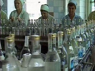 За первые 7 месяцев 2006 года производство водки снизилось на 18%, спирта &#8211; на 30%