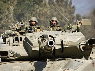 Новые бронетанковые колонны, пехотные части армии Израиля пересекли сегодня утром границу с Ливаном