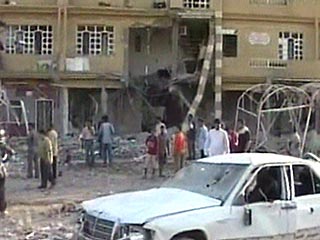 Взрывы автомобилей и ракетные обстрелы потрясли один из районов Багдада: погибли 62 человека, ранены более 140