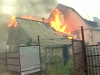 Накануне, степной пожар сжег 43 дома в станице в Волгоградской области
