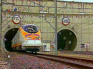 Движение поездов в туннеле под проливом Ла-Манш остановлено