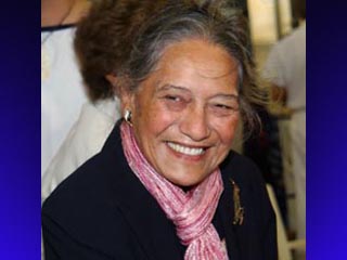 Королева Те Арикинуи Даме Те Атаирангикааху скончалась в Новой Зеландии 15 августа от болезни почек. Ей было 75 лет. Королева находилась в теплых отношения с католическими иерархами Новой Зеландии