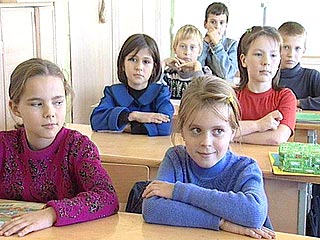 У российских школьников могут отобрать один месяц летних каникул