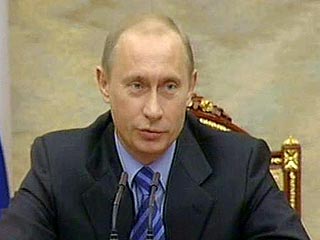 Президент России Владимир Путин по-прежнему возглавляет список самых популярных политиков России