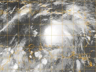 На Ямайку, Гаити и Доминиканскую республику надвигается ураган "Эрнесто"