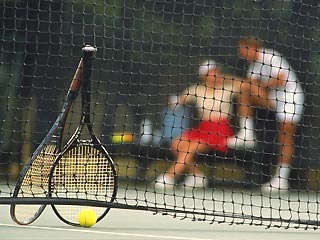 Юную датскую теннисистку дисквалифицировали за нецензурную брань   