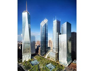 Трое известных архитекторов в четверг обнародовали проекты небоскребов, которые будут построены на месте терактов 11 сентября в Нью-Йорке
