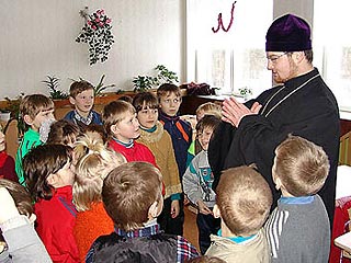 В Иванове намерены ввести в школьную программу предмет, посвященный не одному религиозному направлению, а основам сразу нескольких религий