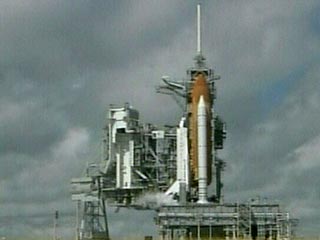 Американский космический корабль многоразового использования Atlantis успешно стартовал сегодня с космодрома на мысе Канаверал, штат Флорида. Его экипажу, состоящему из шести человек, предстоит совершить полет к Международной космической станции 