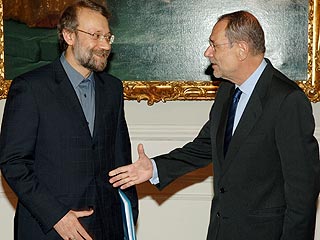 Солана и Лариджани объявили о прогрессе на переговорах по иранской ядерной проблеме