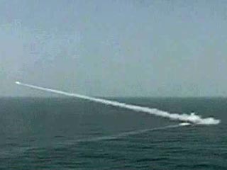 Около двух недель назад Иран опубликовал видеозапись, на которой запечатлены иранские моряки, производящие запуск ракеты с борта подводной лодки